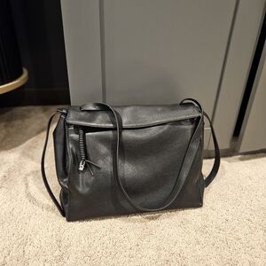 Loeuvre Trapeze Shoulder Medium